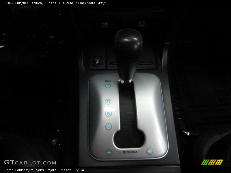 Butane Blue Pearl / Dark Slate Gray 2004 Chrysler Pacifica
