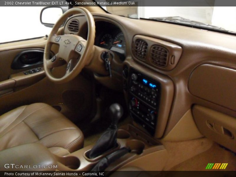 Sandalwood Metallic / Medium Oak 2002 Chevrolet TrailBlazer EXT LT 4x4