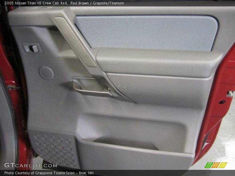 Red Brawn / Graphite/Titanium 2005 Nissan Titan XE Crew Cab 4x4