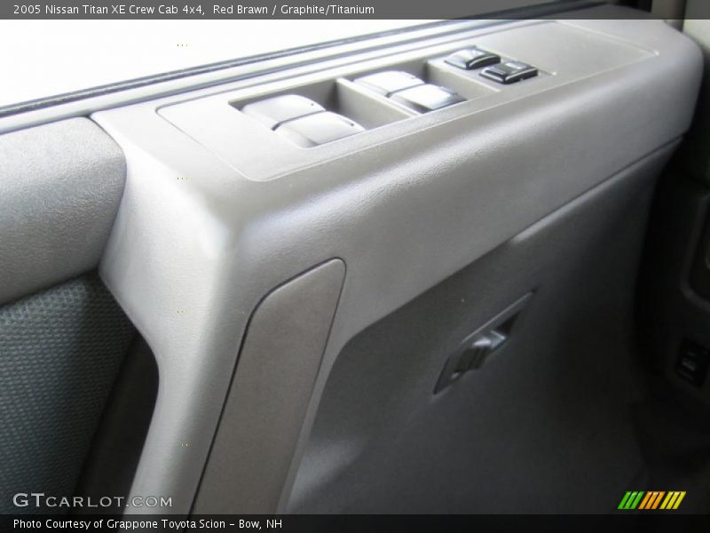 Red Brawn / Graphite/Titanium 2005 Nissan Titan XE Crew Cab 4x4
