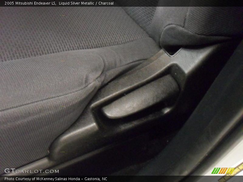 Liquid Silver Metallic / Charcoal 2005 Mitsubishi Endeavor LS