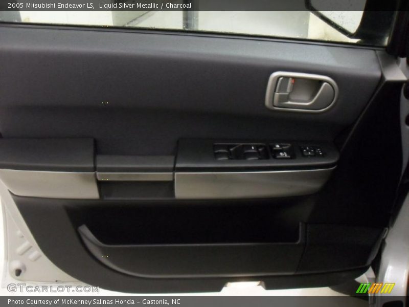 Liquid Silver Metallic / Charcoal 2005 Mitsubishi Endeavor LS