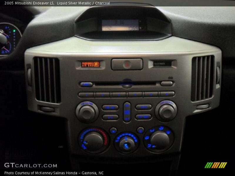 Liquid Silver Metallic / Charcoal 2005 Mitsubishi Endeavor LS