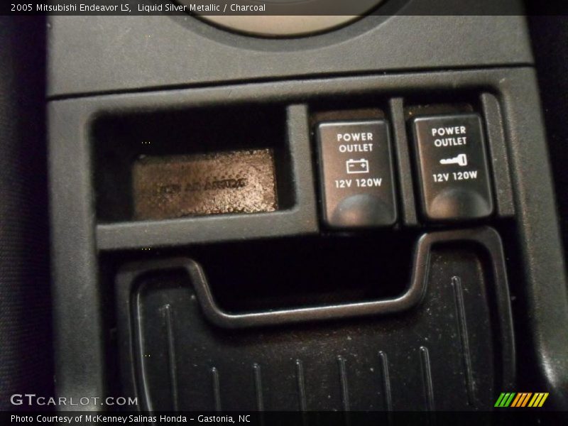 Liquid Silver Metallic / Charcoal 2005 Mitsubishi Endeavor LS