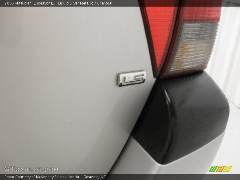 Liquid Silver Metallic / Charcoal 2005 Mitsubishi Endeavor LS