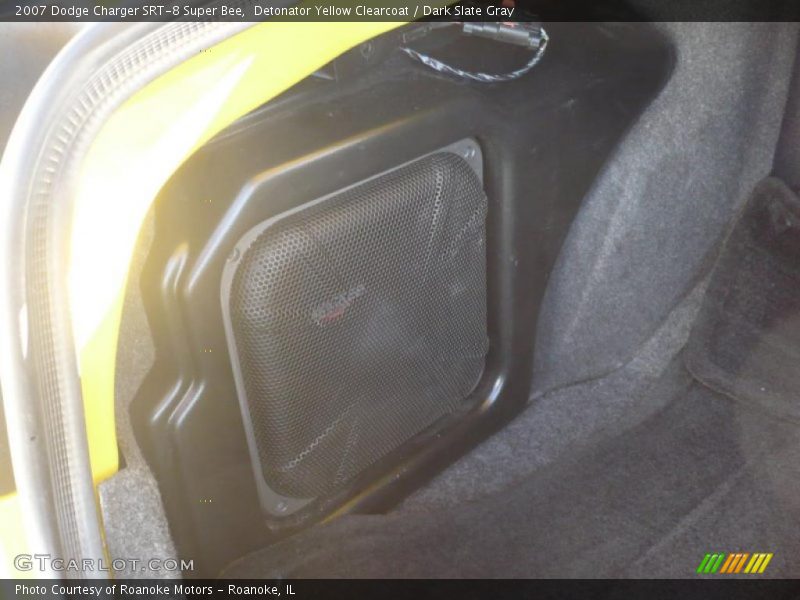 Detonator Yellow Clearcoat / Dark Slate Gray 2007 Dodge Charger SRT-8 Super Bee