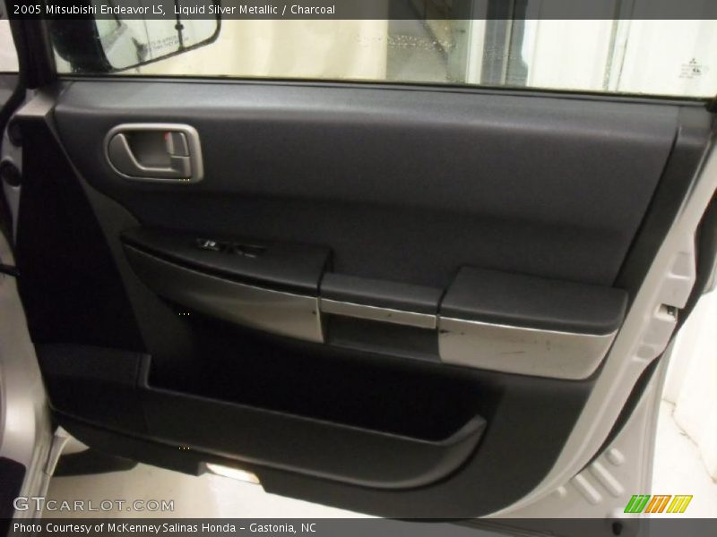 Liquid Silver Metallic / Charcoal 2005 Mitsubishi Endeavor LS
