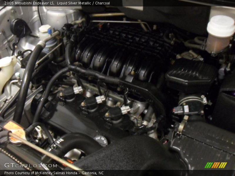 Liquid Silver Metallic / Charcoal 2005 Mitsubishi Endeavor LS