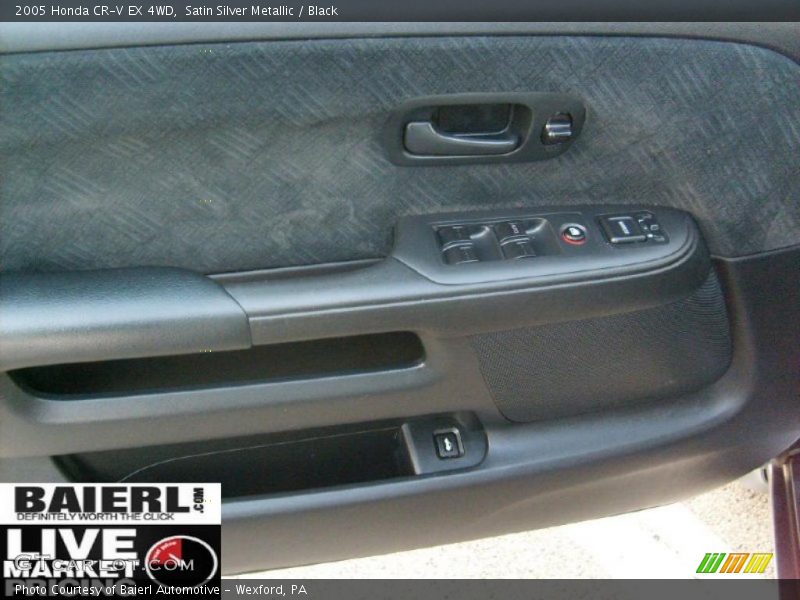 Satin Silver Metallic / Black 2005 Honda CR-V EX 4WD