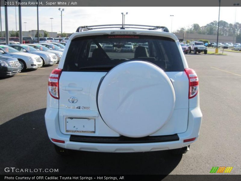 Super White / Ash 2011 Toyota RAV4 I4