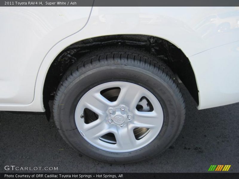 Super White / Ash 2011 Toyota RAV4 I4