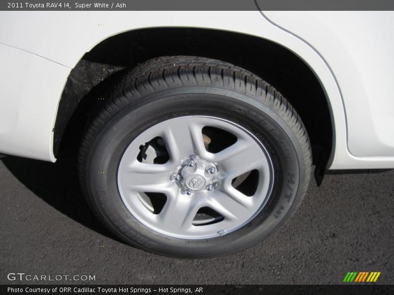 Super White / Ash 2011 Toyota RAV4 I4