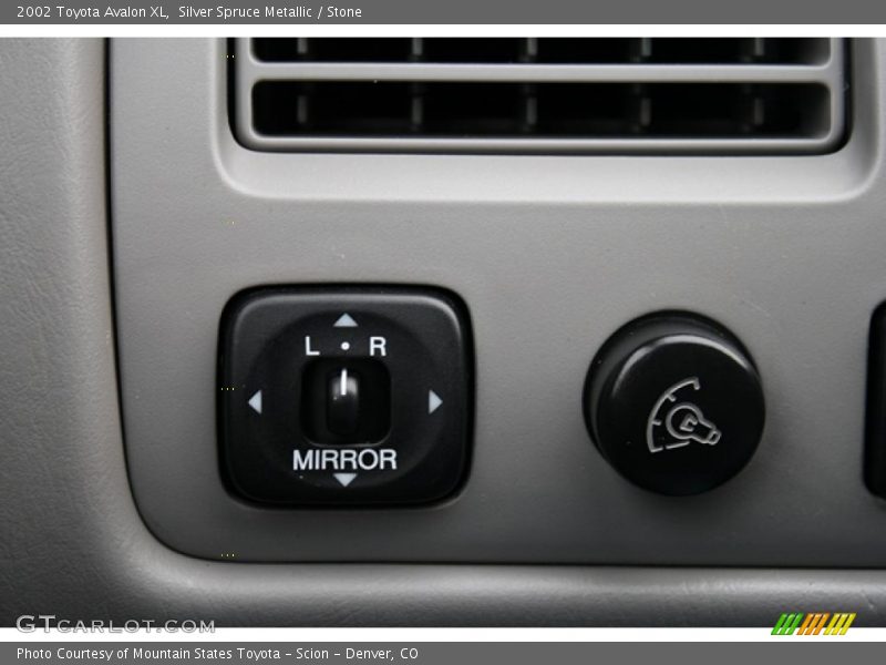 Silver Spruce Metallic / Stone 2002 Toyota Avalon XL