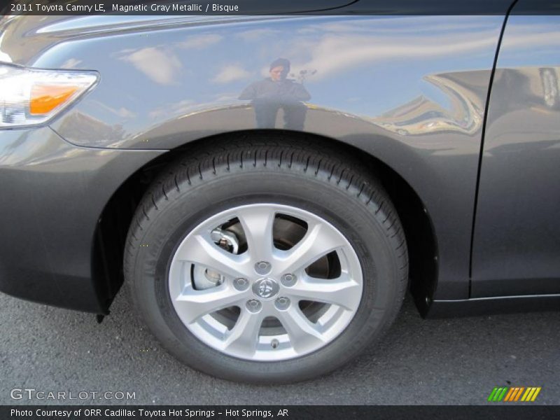 Magnetic Gray Metallic / Bisque 2011 Toyota Camry LE