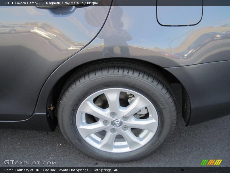 Magnetic Gray Metallic / Bisque 2011 Toyota Camry LE