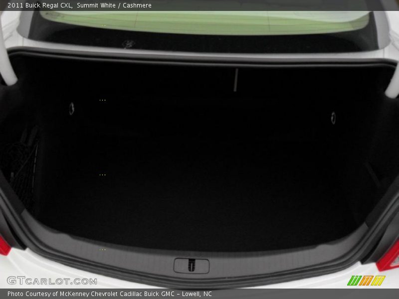 Summit White / Cashmere 2011 Buick Regal CXL