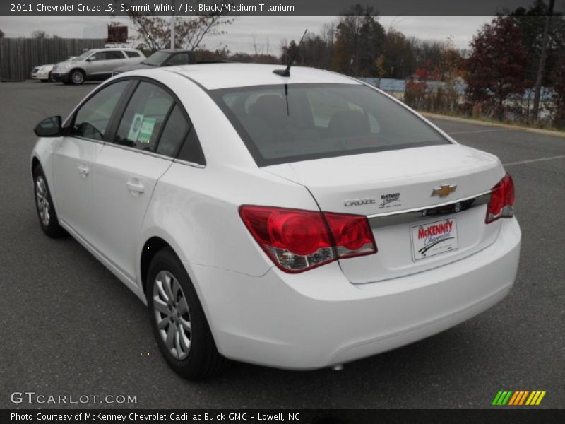 Summit White / Jet Black/Medium Titanium 2011 Chevrolet Cruze LS