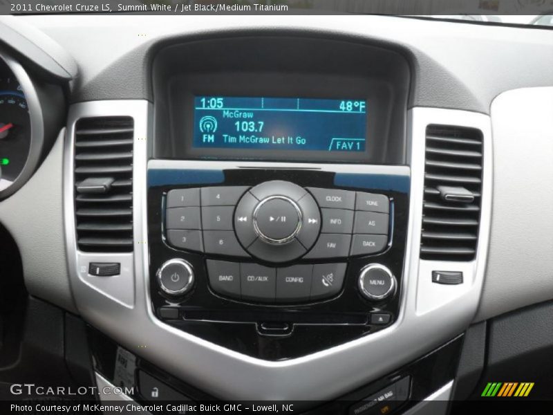Summit White / Jet Black/Medium Titanium 2011 Chevrolet Cruze LS