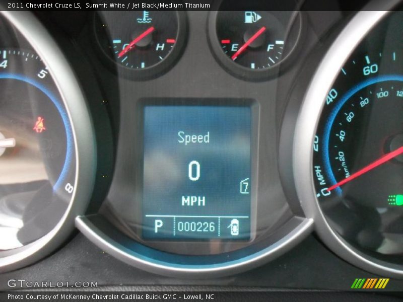 Summit White / Jet Black/Medium Titanium 2011 Chevrolet Cruze LS