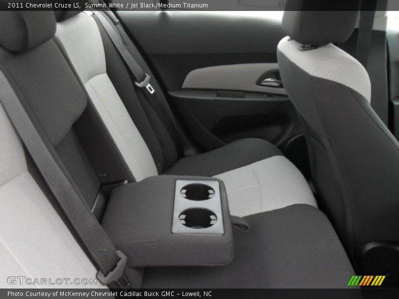Summit White / Jet Black/Medium Titanium 2011 Chevrolet Cruze LS