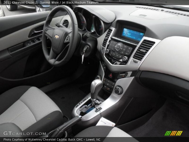 Summit White / Jet Black/Medium Titanium 2011 Chevrolet Cruze LS