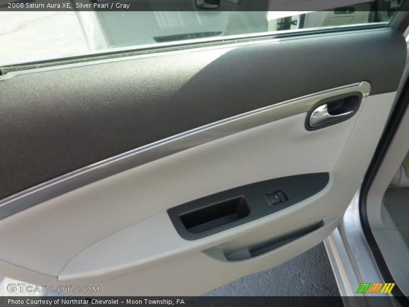 Silver Pearl / Gray 2008 Saturn Aura XE