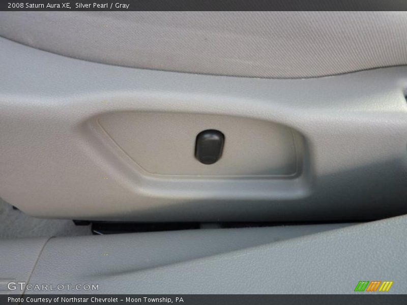 Silver Pearl / Gray 2008 Saturn Aura XE