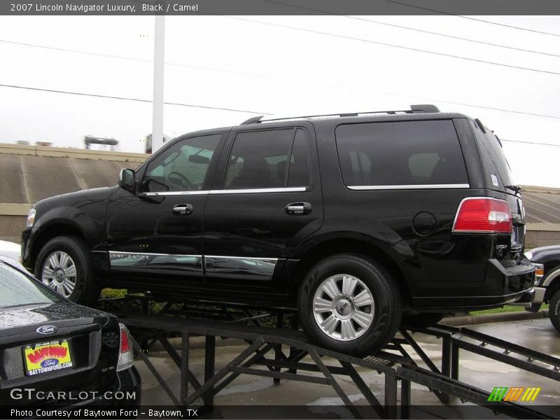 Black / Camel 2007 Lincoln Navigator Luxury