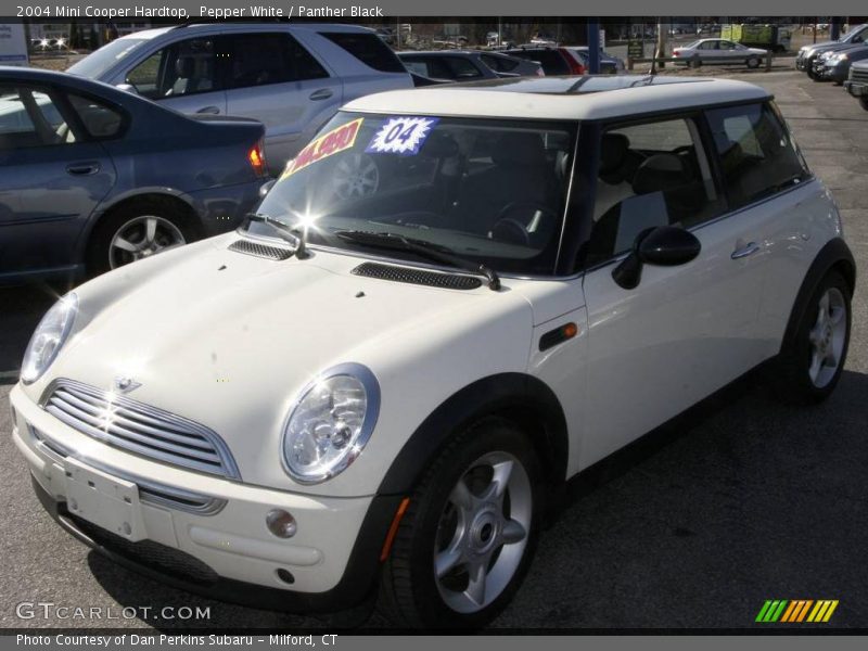 Pepper White / Panther Black 2004 Mini Cooper Hardtop