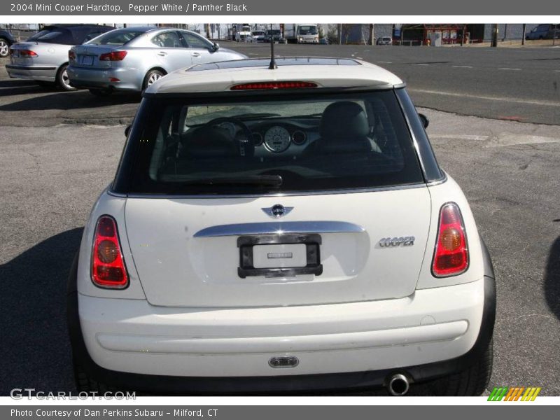 Pepper White / Panther Black 2004 Mini Cooper Hardtop