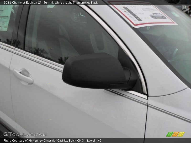 Summit White / Light Titanium/Jet Black 2011 Chevrolet Equinox LS