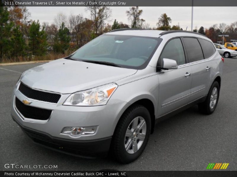Silver Ice Metallic / Dark Gray/Light Gray 2011 Chevrolet Traverse LT