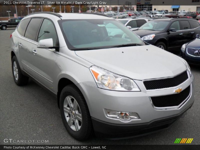 Silver Ice Metallic / Dark Gray/Light Gray 2011 Chevrolet Traverse LT
