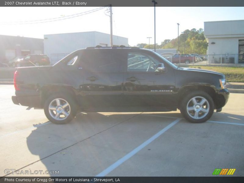Black / Ebony 2007 Chevrolet Avalanche LTZ