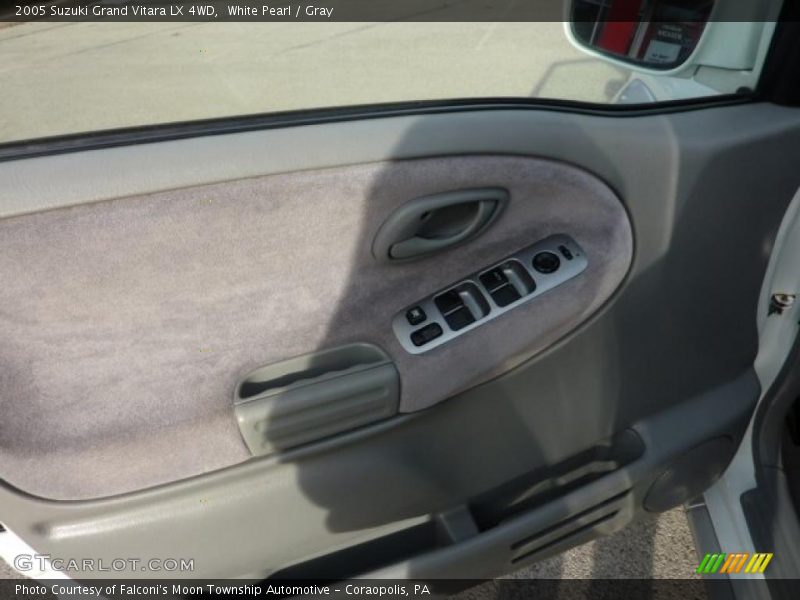 White Pearl / Gray 2005 Suzuki Grand Vitara LX 4WD