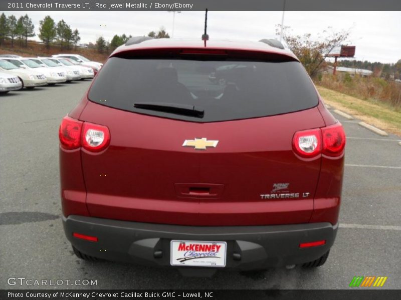 Red Jewel Metallic / Ebony/Ebony 2011 Chevrolet Traverse LT