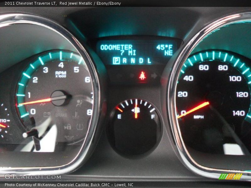 Red Jewel Metallic / Ebony/Ebony 2011 Chevrolet Traverse LT
