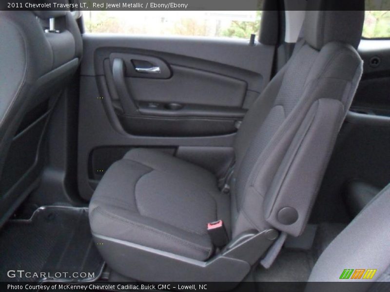Red Jewel Metallic / Ebony/Ebony 2011 Chevrolet Traverse LT