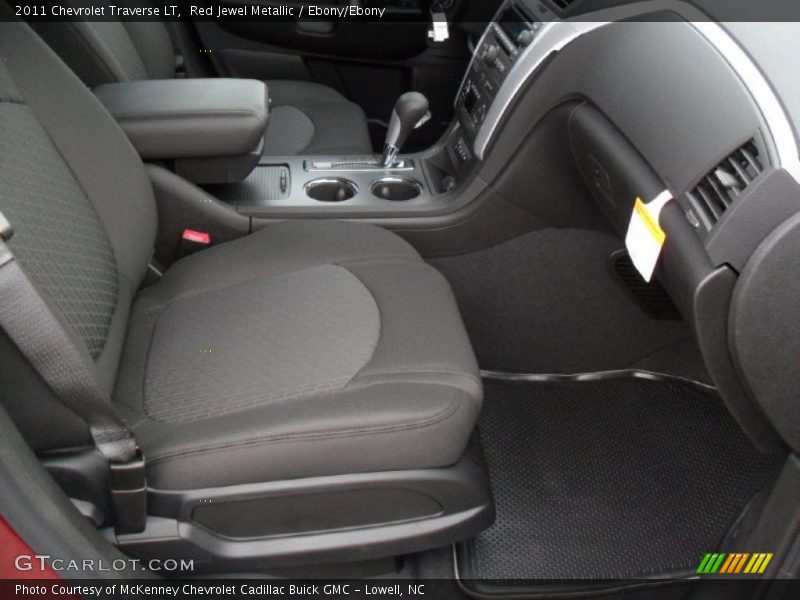 Red Jewel Metallic / Ebony/Ebony 2011 Chevrolet Traverse LT
