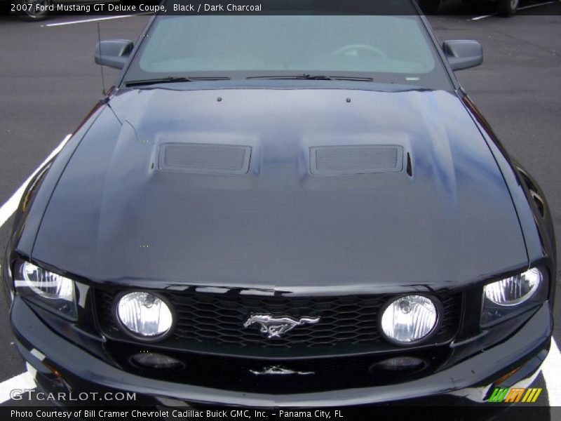 Black / Dark Charcoal 2007 Ford Mustang GT Deluxe Coupe