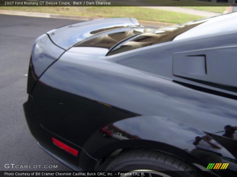 Black / Dark Charcoal 2007 Ford Mustang GT Deluxe Coupe