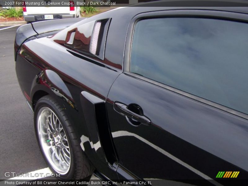 Black / Dark Charcoal 2007 Ford Mustang GT Deluxe Coupe