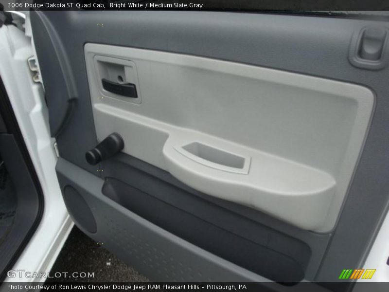 Bright White / Medium Slate Gray 2006 Dodge Dakota ST Quad Cab