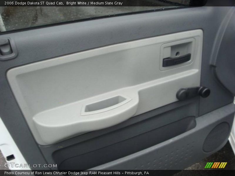 Bright White / Medium Slate Gray 2006 Dodge Dakota ST Quad Cab