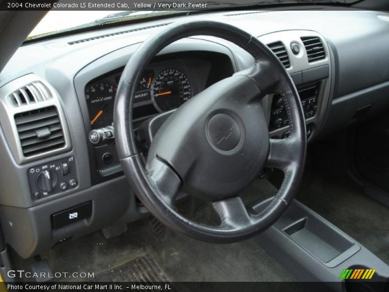 Dashboard of 2004 Colorado LS Extended Cab