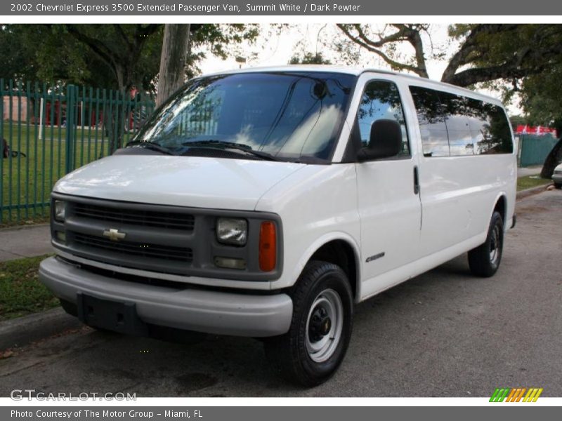 Summit White / Dark Pewter 2002 Chevrolet Express 3500 Extended Passenger Van