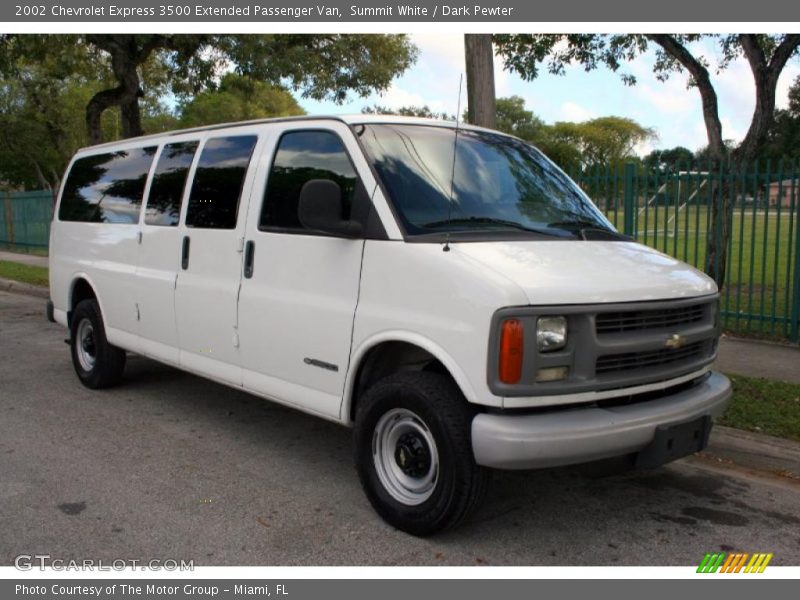 Summit White / Dark Pewter 2002 Chevrolet Express 3500 Extended Passenger Van