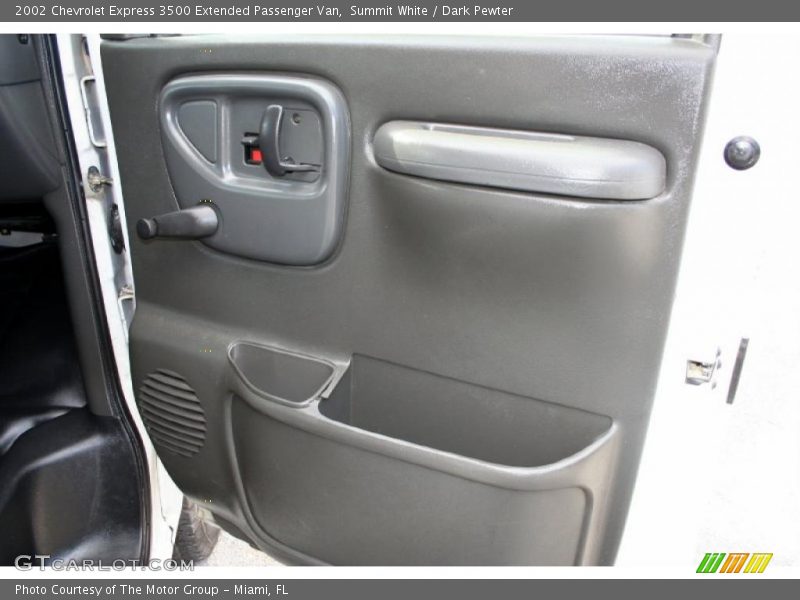 Summit White / Dark Pewter 2002 Chevrolet Express 3500 Extended Passenger Van