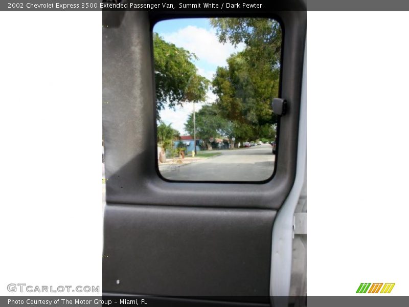 Summit White / Dark Pewter 2002 Chevrolet Express 3500 Extended Passenger Van