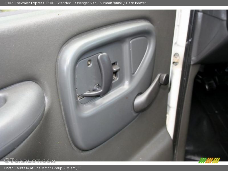 Summit White / Dark Pewter 2002 Chevrolet Express 3500 Extended Passenger Van
